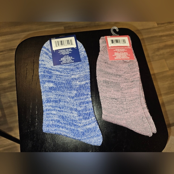 2 pair of socks🧦 - Picture 4 of 4